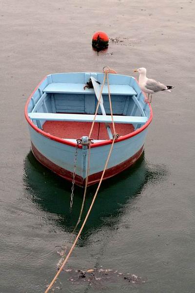 barque1.jpg - Concarneau : barque et petite pluie bretonne