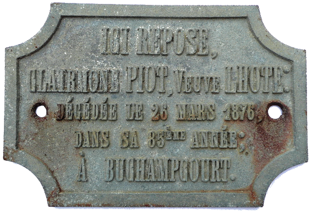 Plaque provenant du cimetière de La Selve. L'état-civil de la commune de Sissonne atteste ce décès  mais ne mentionne pas les raisons de l'inhumation à La Selve, bien que Buchancourt soit rattaché à Sissonne.