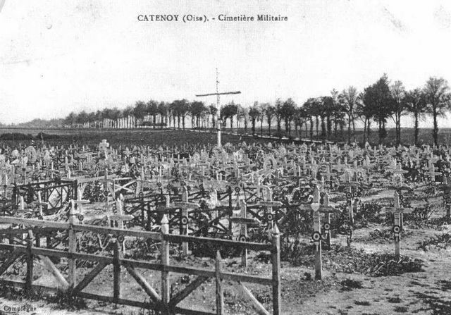 Catenoy (Oise) - Cimetire militaire