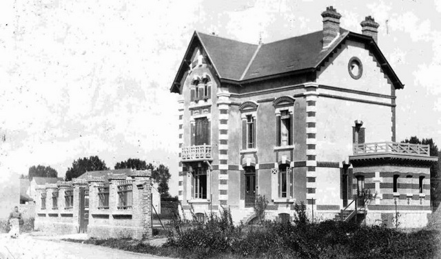 La maison inaugure le 2 janvier 1902