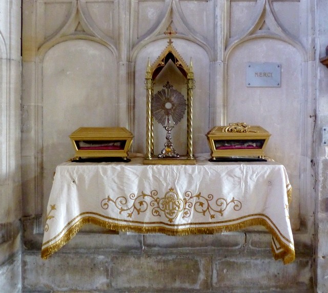 Depuis Nov. 2016, les reliques sont exposées dans la chapelle du Rosaire